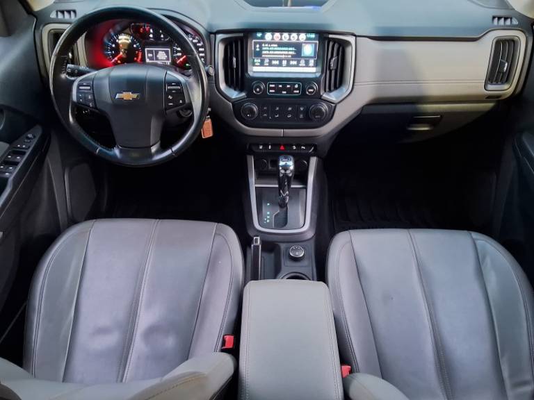 CHEVROLET - S10 - 2020/2020 - Prata - R$ 153.900,00