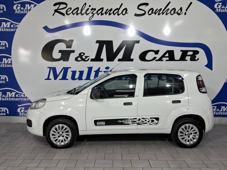 FIAT - UNO - 2014/2015 - Branca - R$ 38.900,00