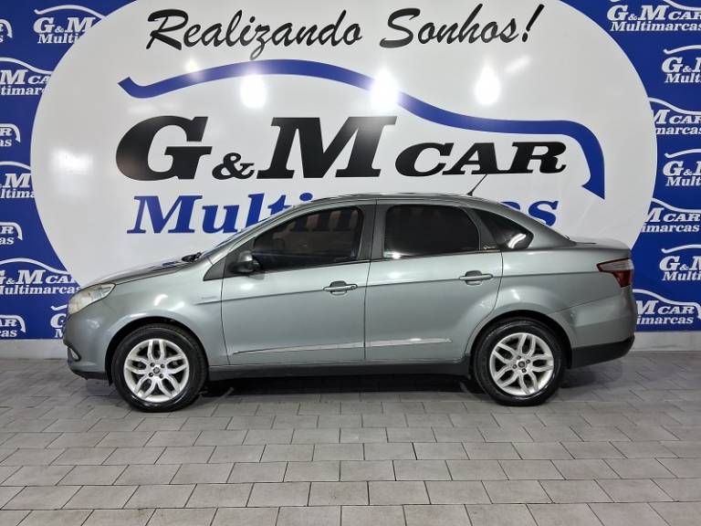 FIAT - GRAND SIENA - 2013/2014 - Cinza - R$ 34.900,00