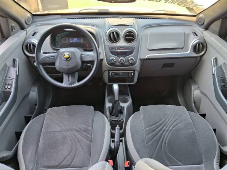 CHEVROLET - AGILE - 2010/2011 - Prata - R$ 37.900,00