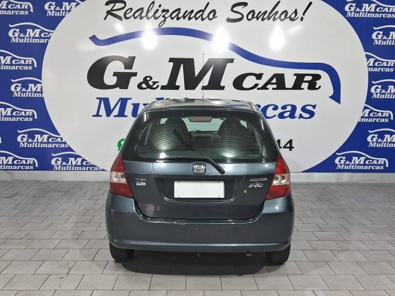 HONDA - FIT - 2005/2005 - Cinza - R$ 30.900,00