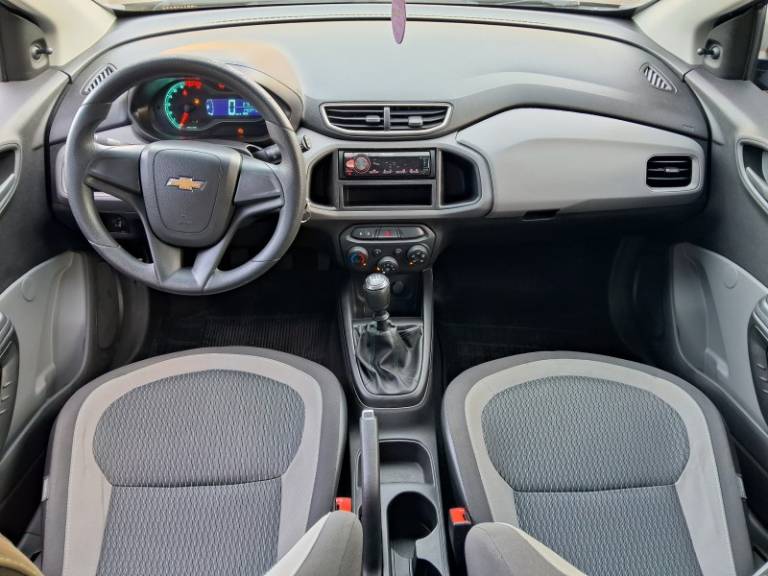 CHEVROLET - ONIX - 2015/2016 - Preta - R$ 47.900,00