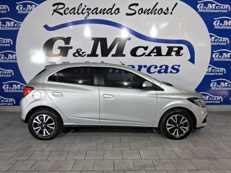 CHEVROLET - ONIX - 2014/2015 - Cinza - R$ 51.900,00