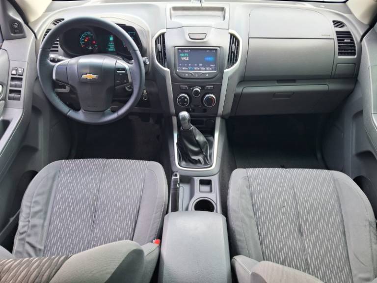 CHEVROLET - S10 - 2015/2016 - Branca - R$ 89.900,00