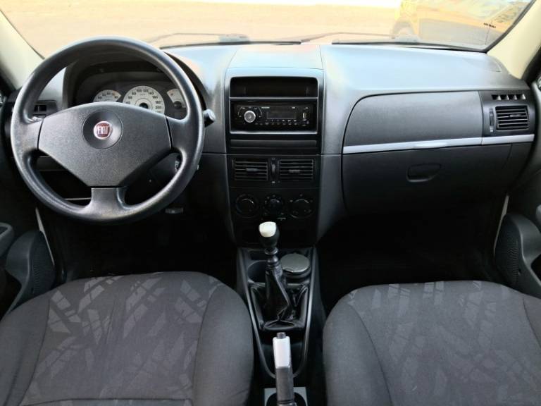 FIAT - PALIO - 2008/2009 - Branca - R$ 28.900,00
