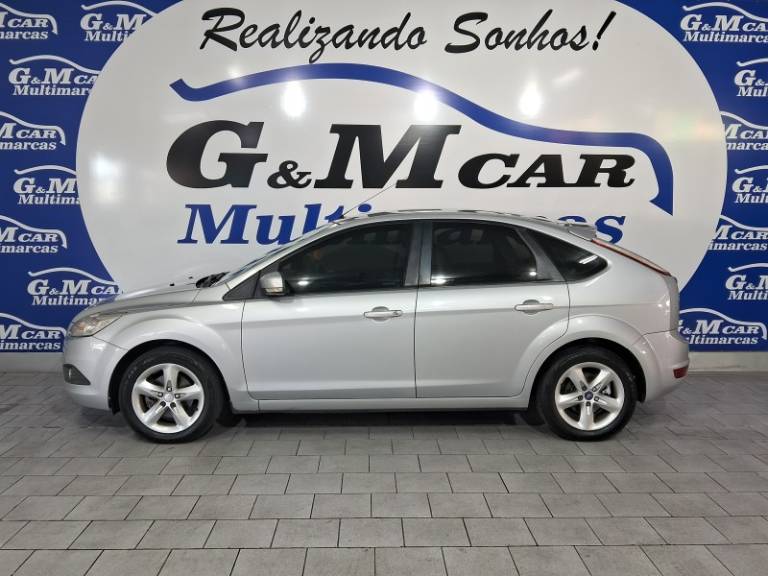 FORD - FOCUS - 2013/2013 - Prata - R$ 46.900,00