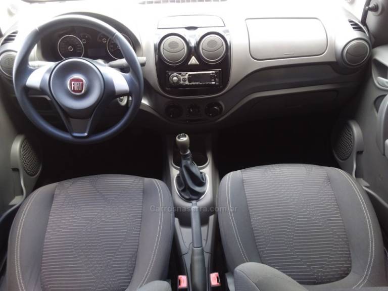 FIAT - PALIO - 2012/2013 - Prata - R$ 34.900,00