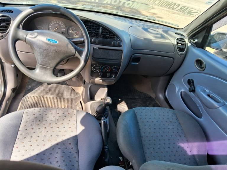 FORD - COURIER - 2005/2005 - Prata - R$ 32.900,00