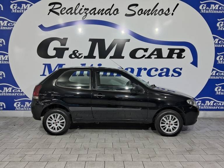 FIAT - PALIO - 2013/2014 - Preta - R$ 28.900,00