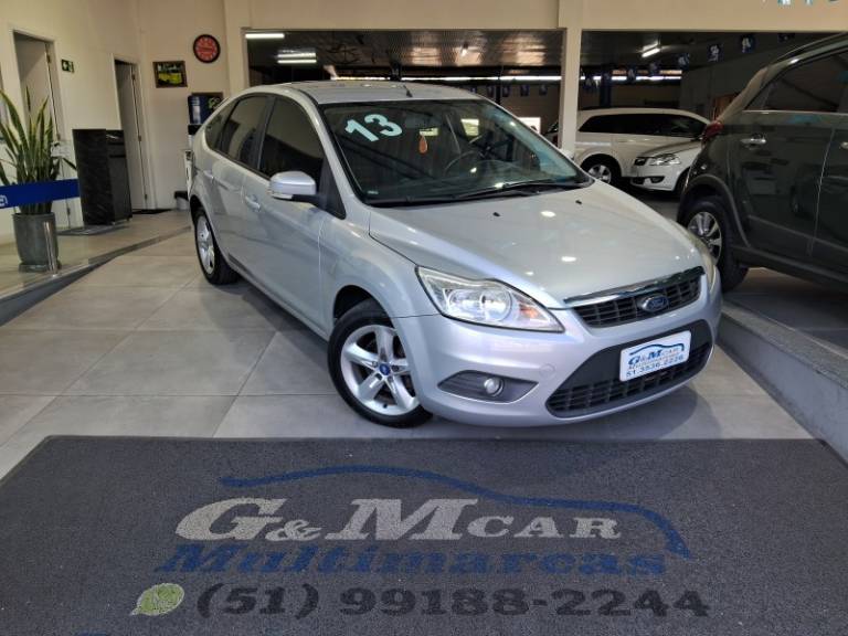 FORD - FOCUS - 2013/2013 - Prata - R$ 46.900,00
