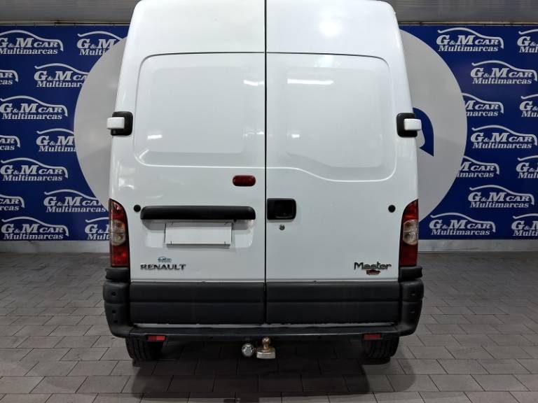 RENAULT - MASTER - 2012/2013 - Branca - R$ 105.900,00
