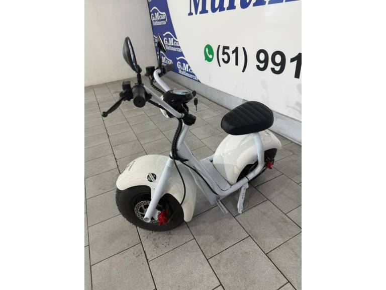 TUI - 1000W - 2025/2025 - Branca - R$ 7.800,00