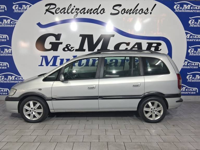 CHEVROLET - ZAFIRA - 2004/2005 - Prata - R$ 33.900,00