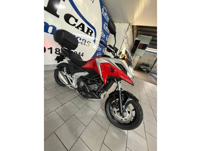 HONDA - NC 750X - 2024/2024 - Vermelha - R$ 55.900,00