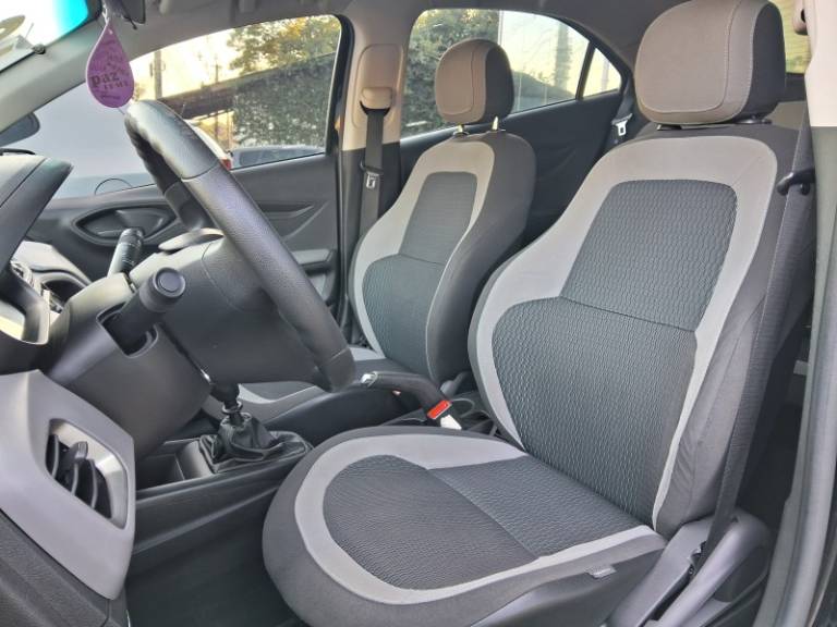 CHEVROLET - ONIX - 2015/2016 - Preta - R$ 47.900,00