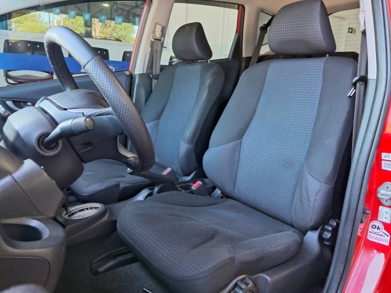 HONDA - FIT - 2011/2011 - Vermelha - R$ 49.900,00