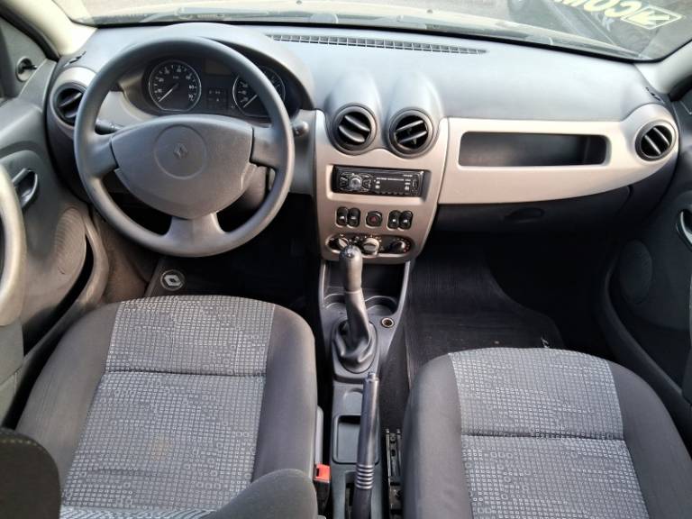 RENAULT - SANDERO - 2008/2009 - Preta - R$ 27.900,00