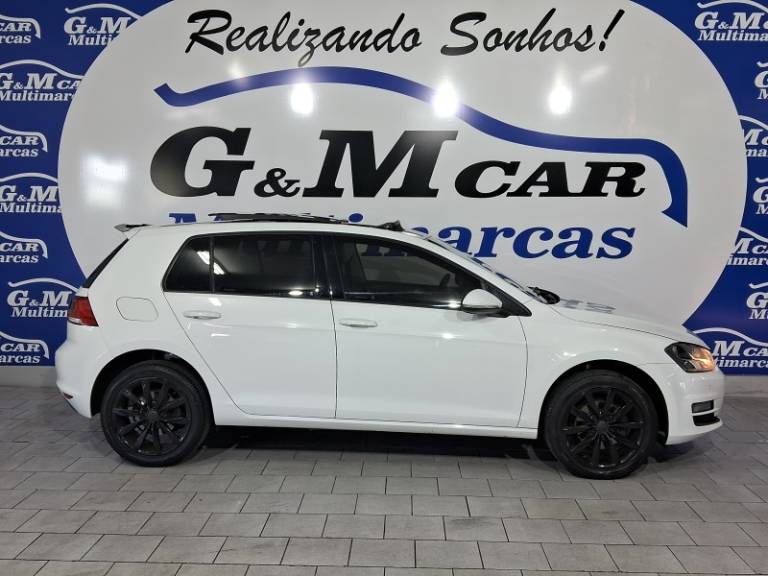 VOLKSWAGEN - GOLF - 2014/2015 - Branca - R$ 73.900,00