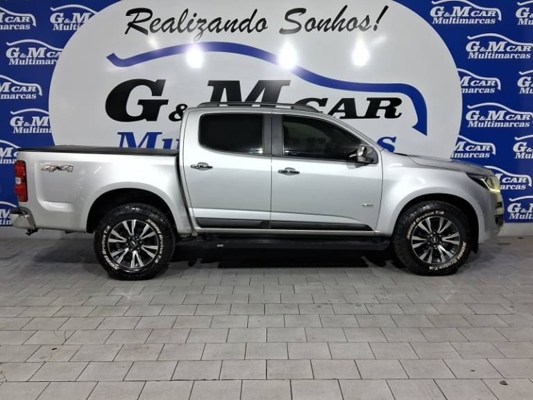 CHEVROLET - S10 - 2020/2020 - Prata - R$ 153.900,00