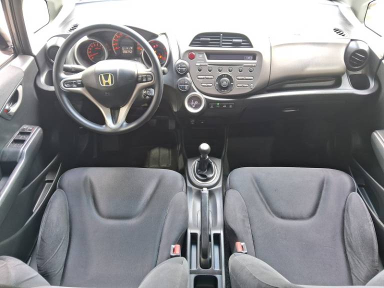 HONDA - FIT - 2011/2012 - Cinza - R$ 50.900,00