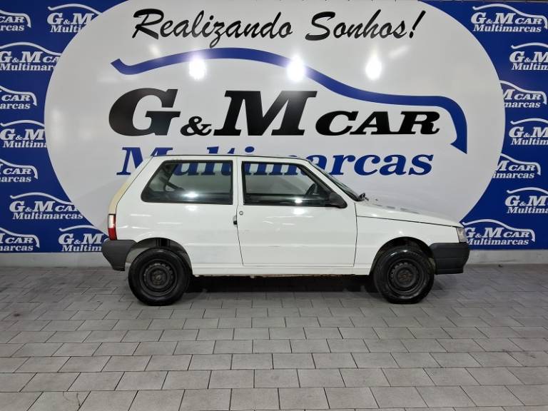 FIAT - UNO - 2010/2011 - Branca - R$ 18.900,00
