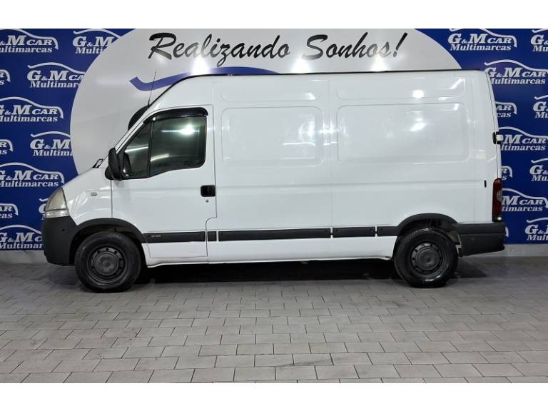 RENAULT - MASTER - 2012/2013 - Branca - R$ 105.900,00