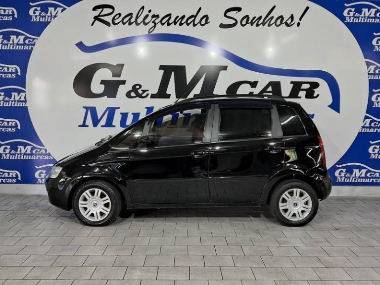 FIAT - IDEA - 2006/2007 - Preta - R$ 28.900,00