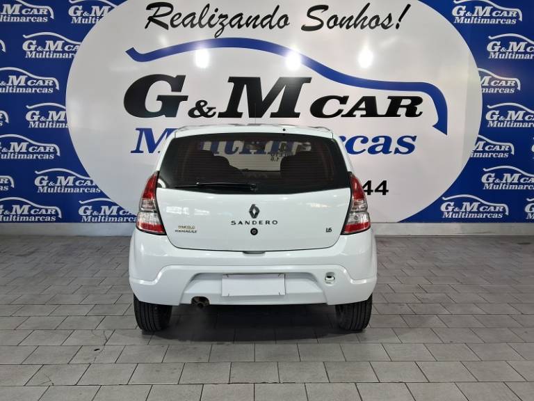 RENAULT - SANDERO - 2013/2014 - Branca - R$ 37.900,00