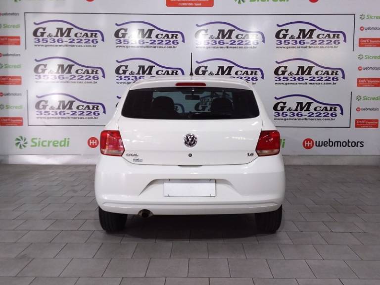 VOLKSWAGEN - GOL - 2013/2014 - Branca - R$ 39.900,00