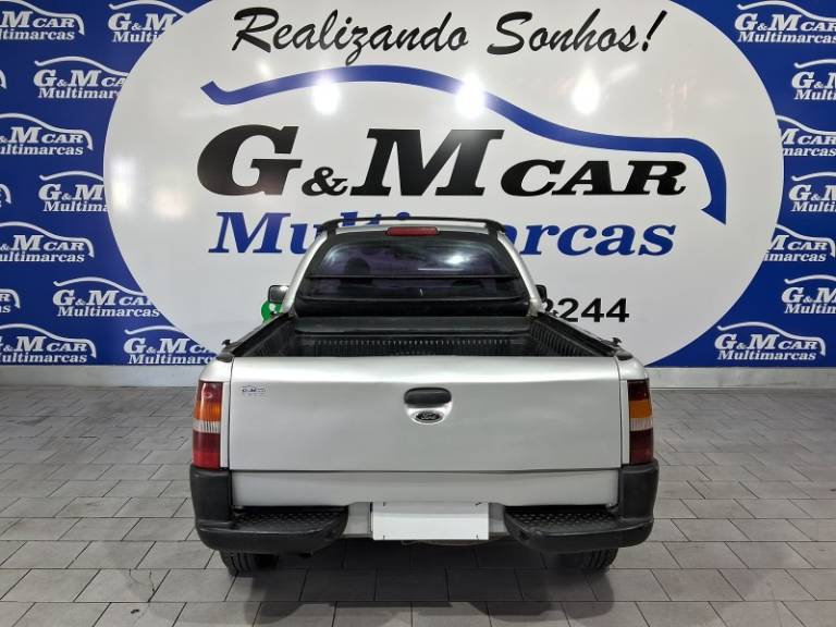 FORD - COURIER - 2005/2005 - Prata - R$ 32.900,00