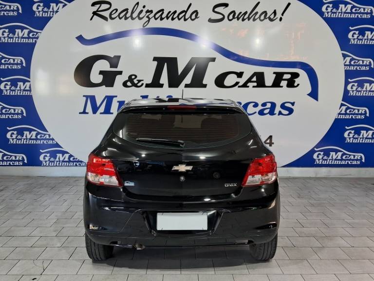 CHEVROLET - ONIX - 2015/2016 - Preta - R$ 47.900,00