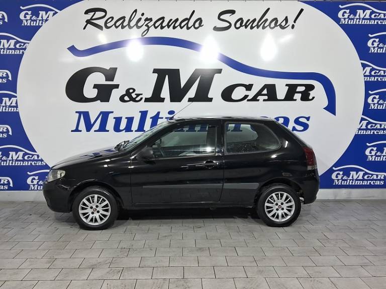 FIAT - PALIO - 2013/2014 - Preta - R$ 28.900,00