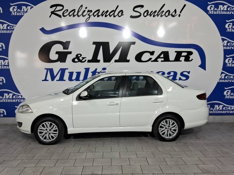 FIAT - SIENA - 2014/2015 - Branca - R$ 37.900,00