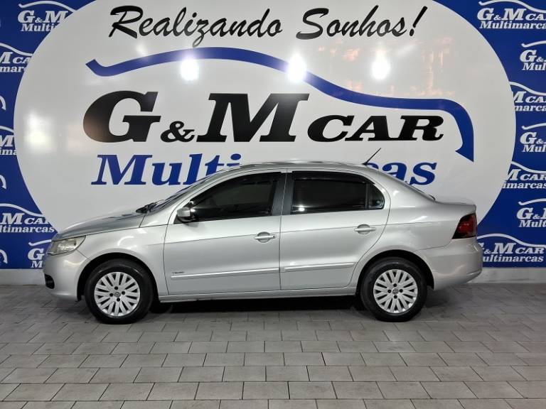 VOLKSWAGEN - VOYAGE - 2010/2011 - Prata - R$ 33.900,00