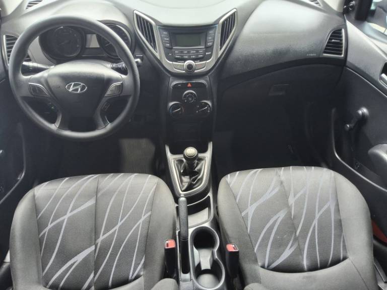 HYUNDAI - HB20 - 2013/2014 - Branca - R$ 42.900,00