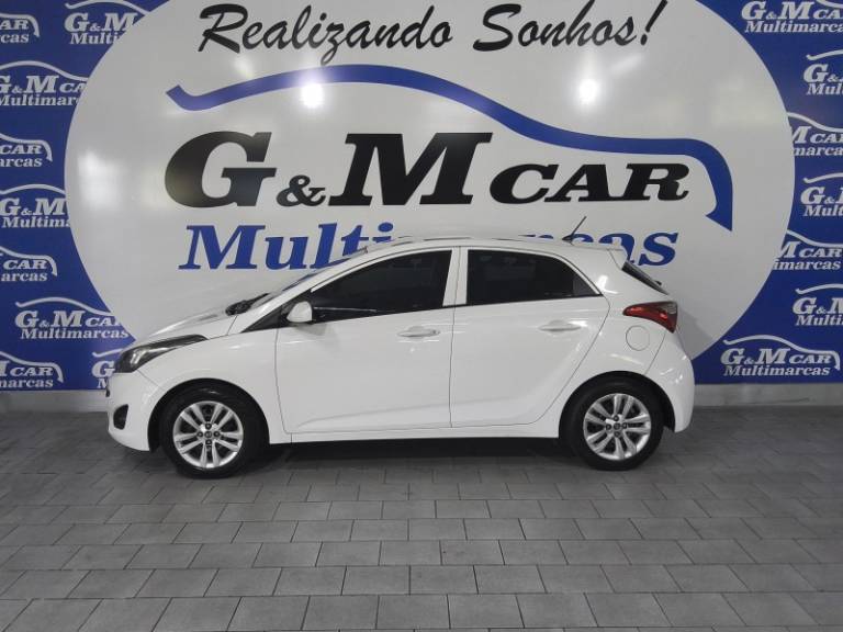 HYUNDAI - HB20 - 2013/2014 - Branca - R$ 42.900,00
