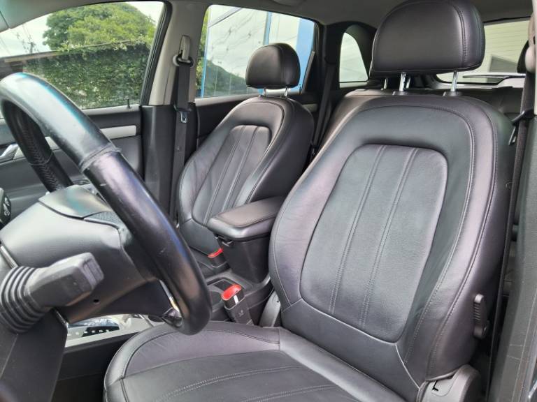 CHEVROLET - CAPTIVA - 2012/2012 - Cinza - R$ 45.900,00