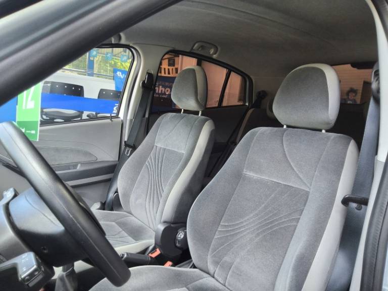 CHEVROLET - AGILE - 2012/2012 - Prata - R$ 38.900,00