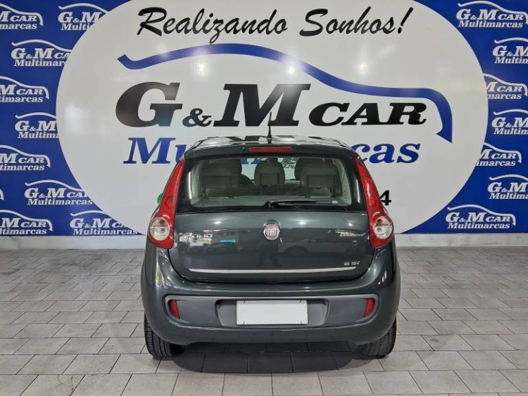 FIAT - PALIO - 2014/2015 - Cinza - R$ 40.900,00