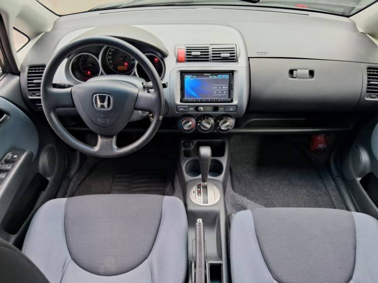 HONDA - FIT - 2005/2005 - Cinza - R$ 30.900,00