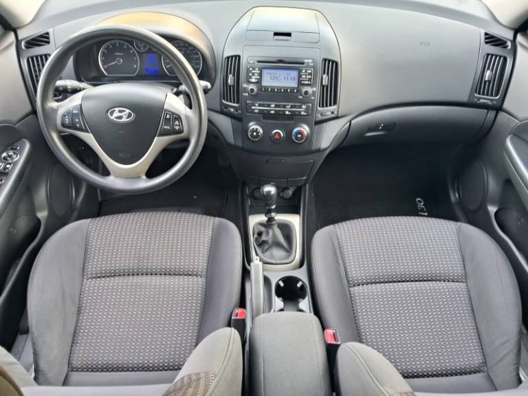 HYUNDAI - I30 - 2010/2011 - Prata - R$ 44.900,00